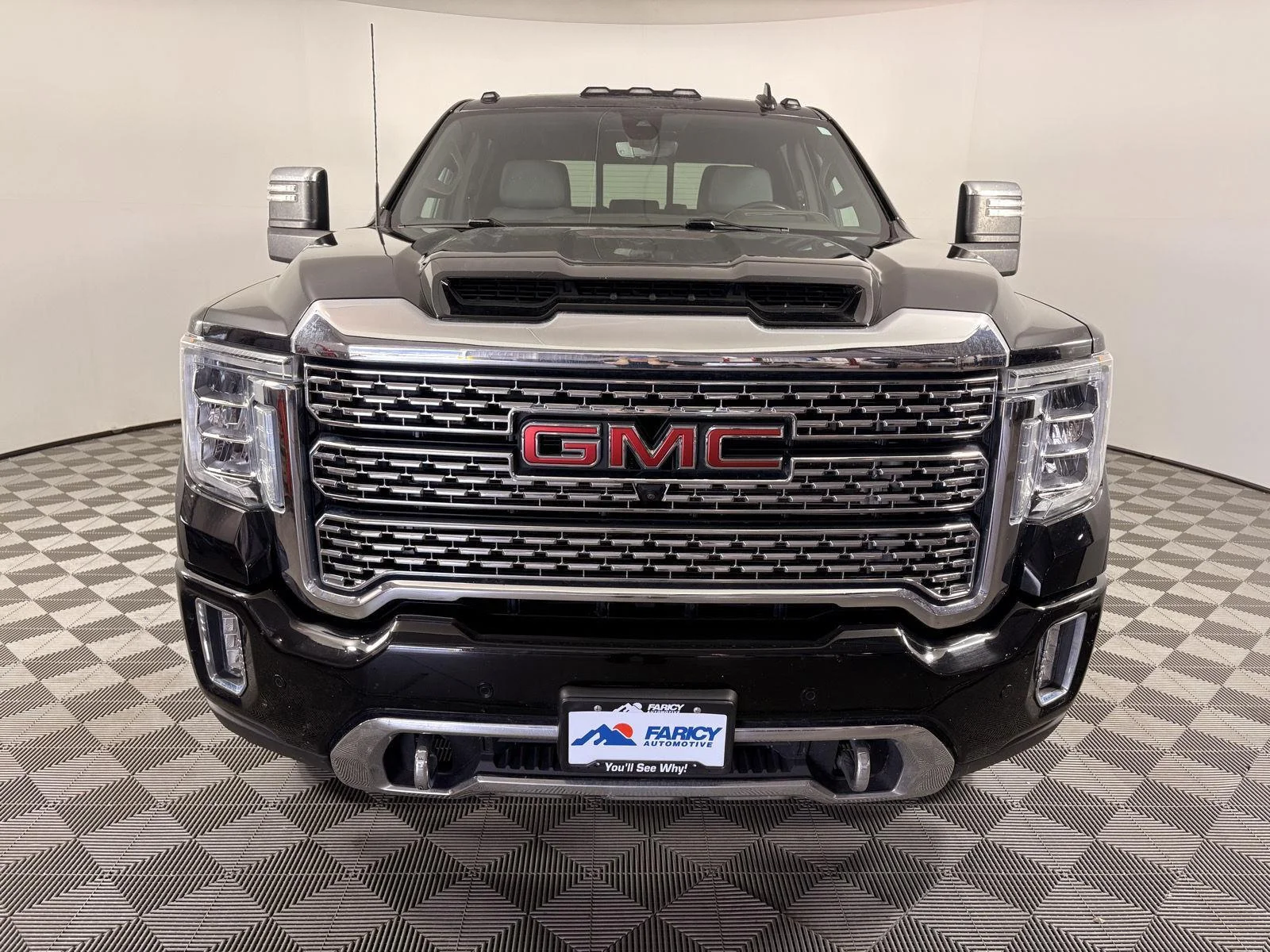 Used 2023 Onyx Black GMC Denali DRW image 13