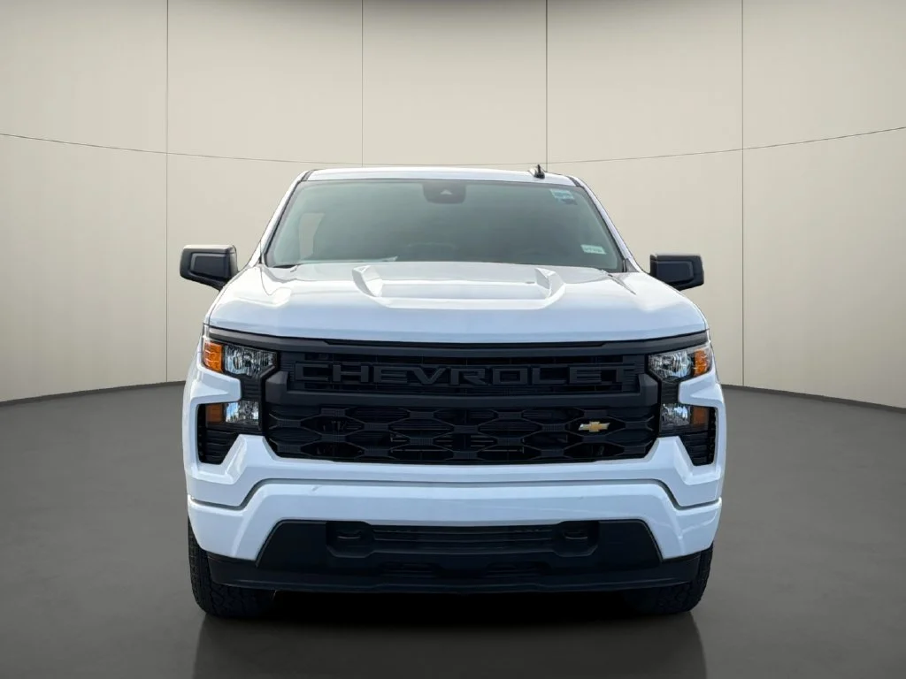 New 2026 Summit White Chevrolet Custom image 2