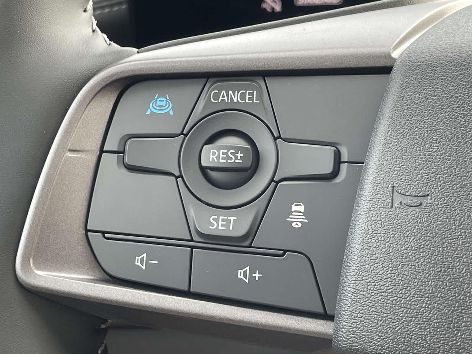 New 2027 Everest White Pearl Tricoat Nissan Platinum image 32