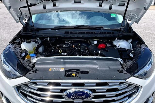 Used 2020 White Ford SEL image 33