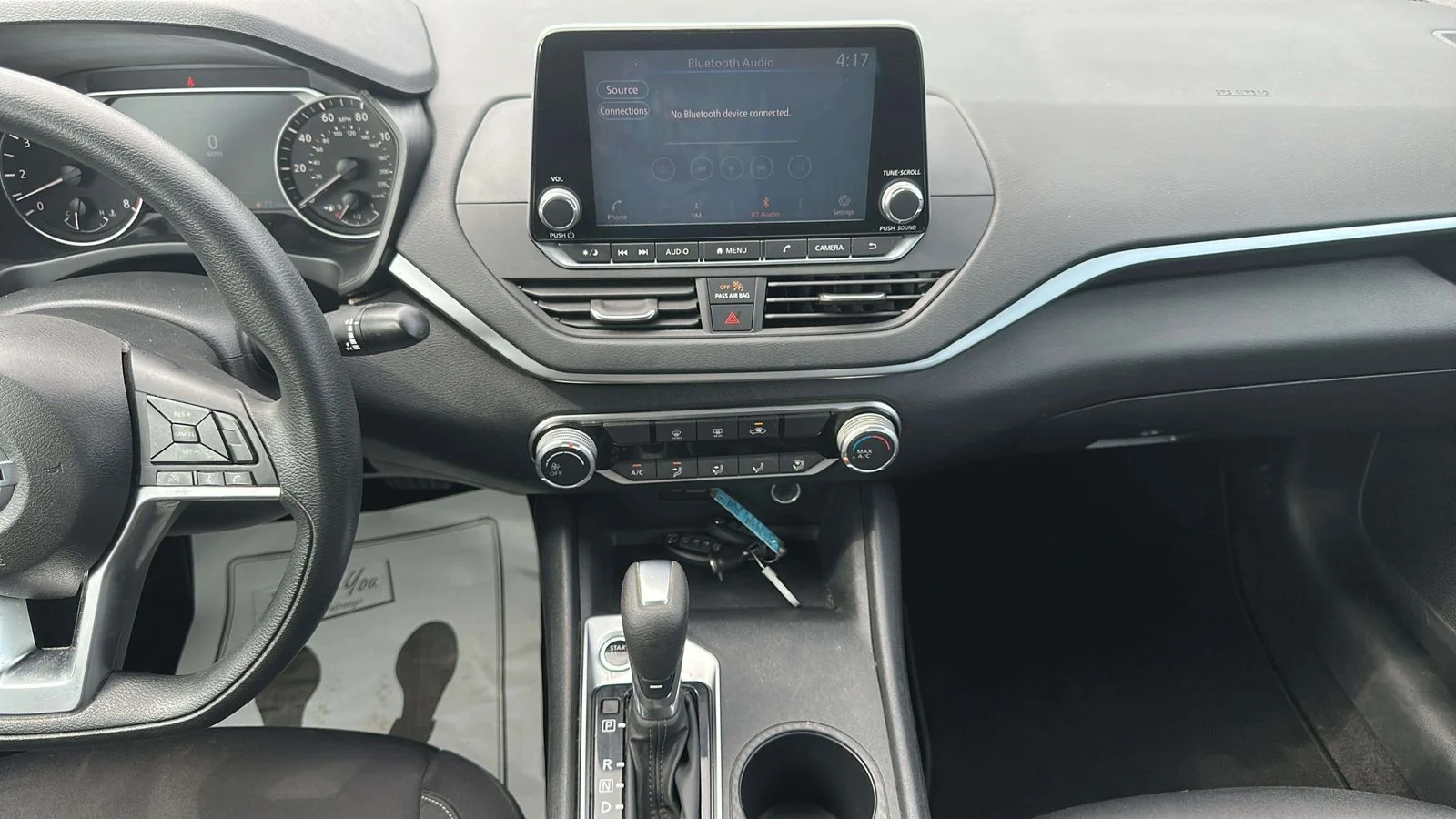 Used 2020 White Nissan 2.5 S image 11
