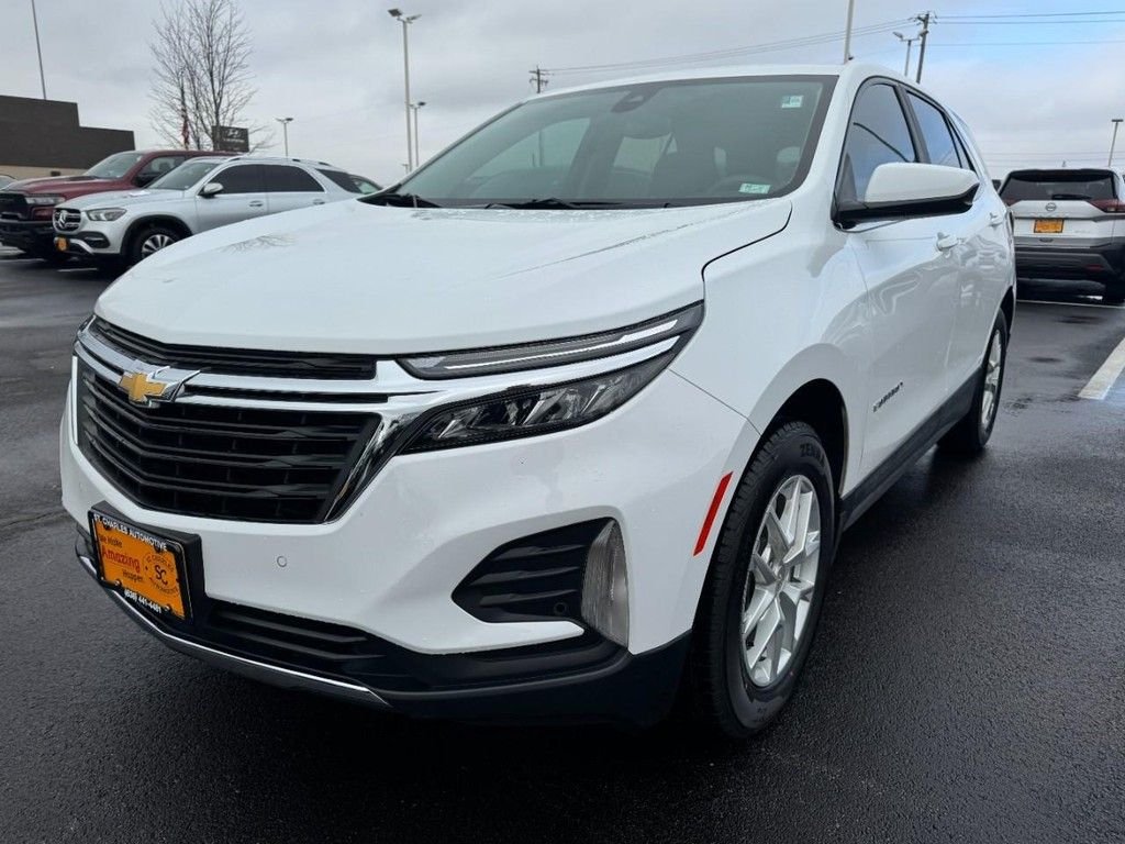 Used 2023 White Chevrolet LT image 7