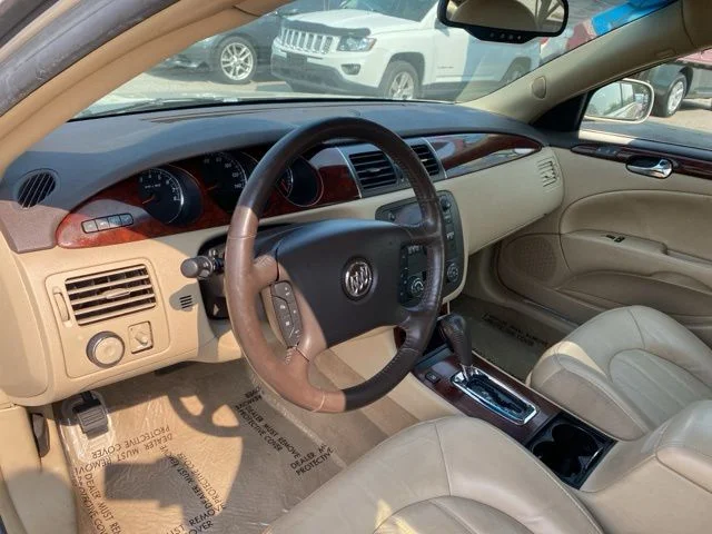 Used 2008 Gold Buick CXL image 8
