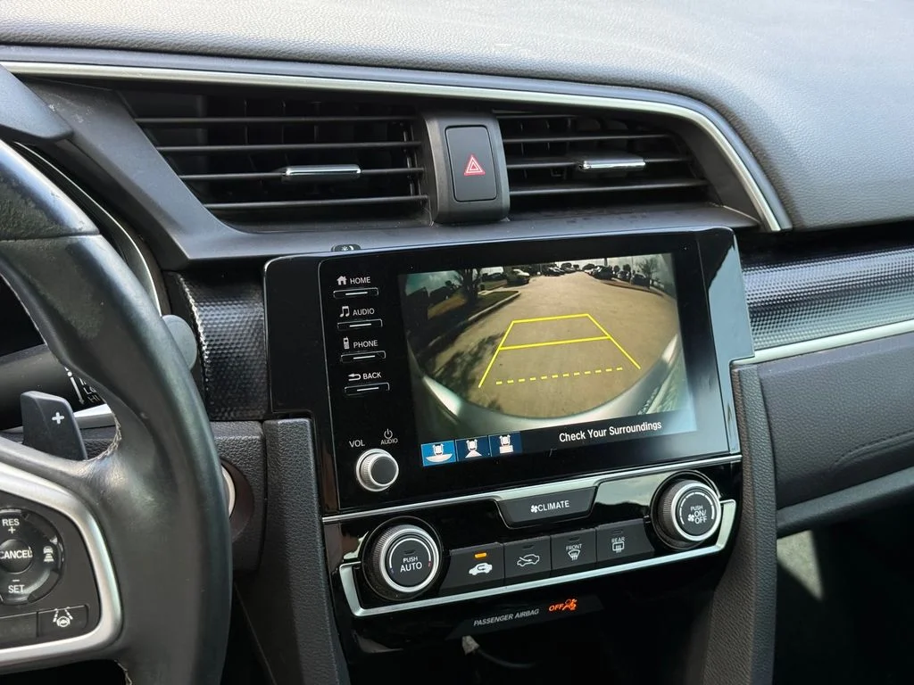 Used 2021  Honda Sport image 16