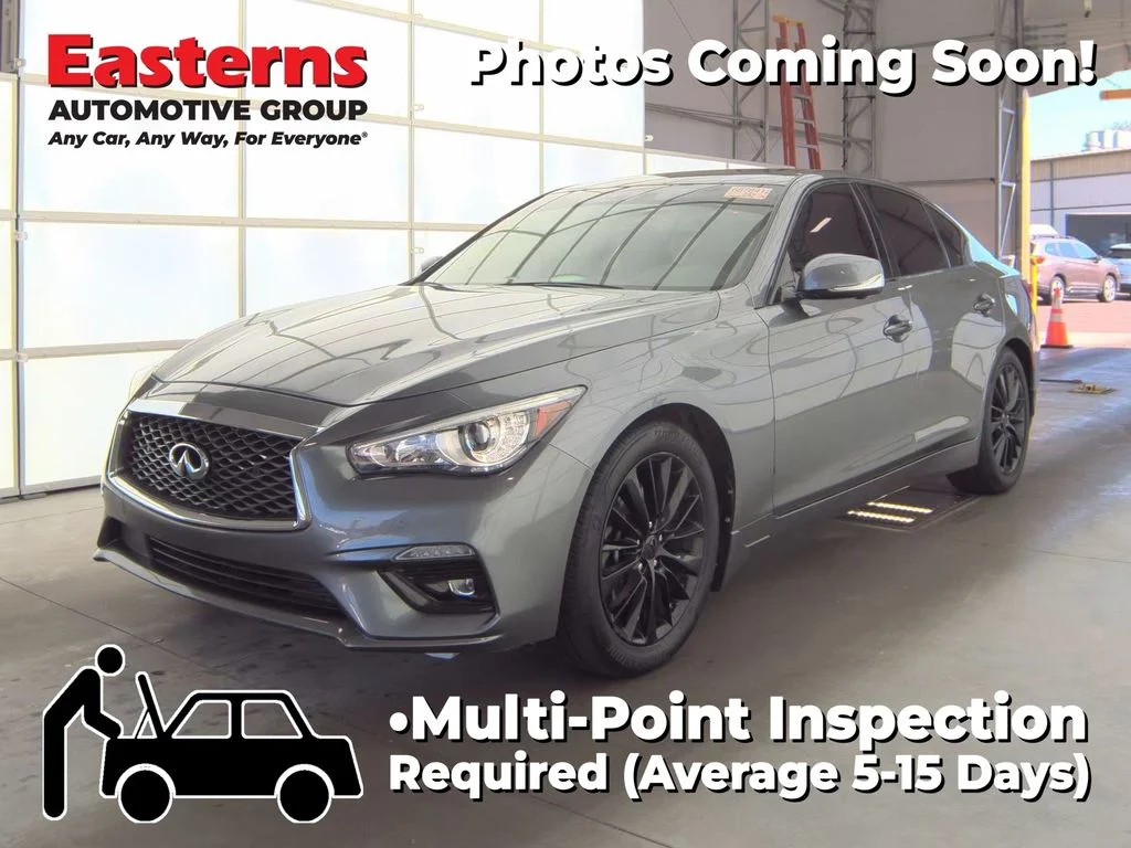 Used 2023 Gray INFINITI LUXE image 1