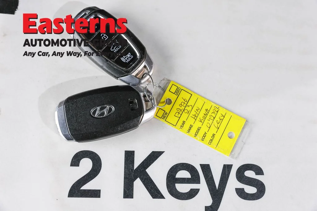 Used 2023 Gray Hyundai SEL image 24