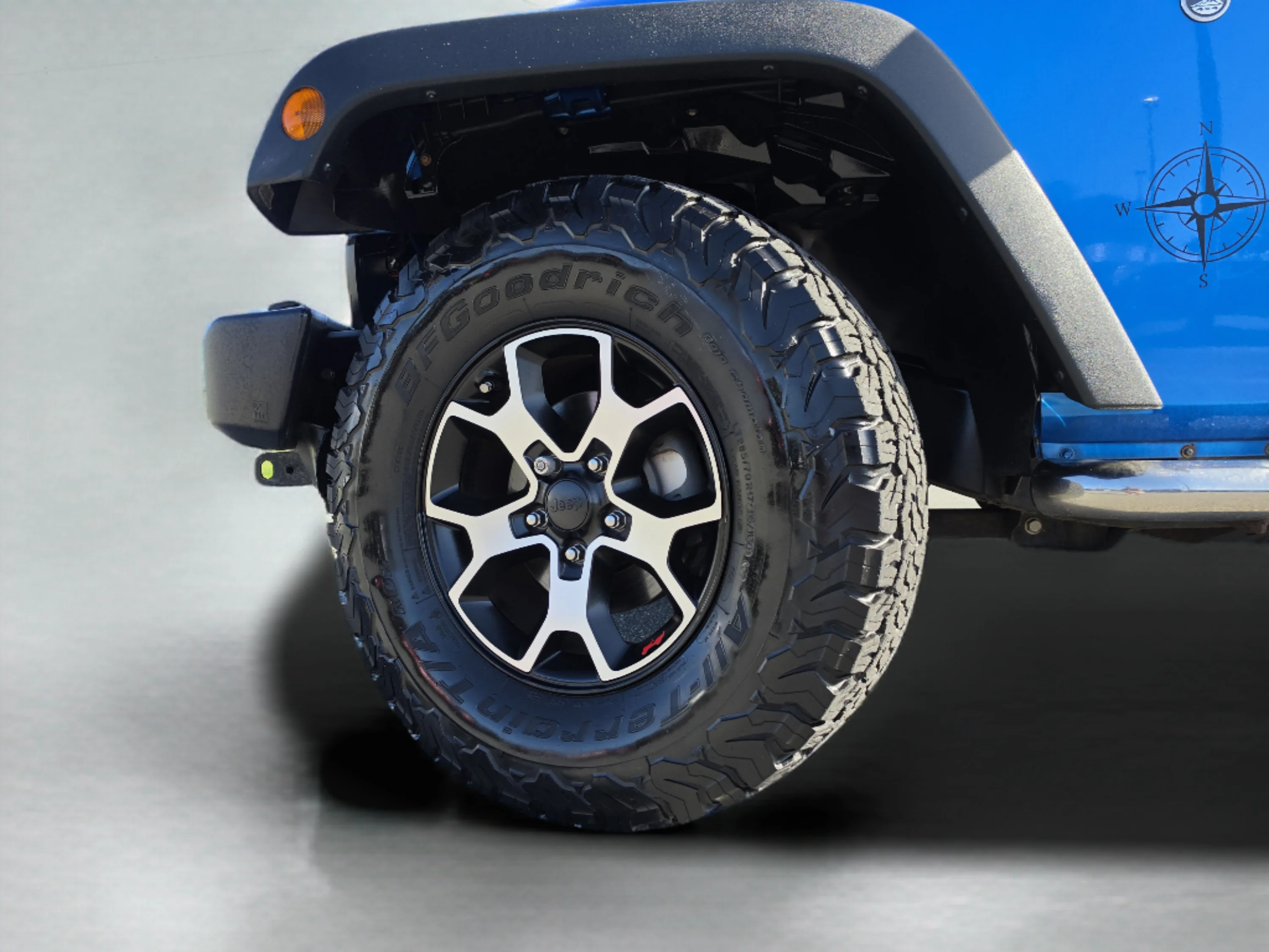 Used 2015 Hydro Blue Pearl Coat Jeep Sport image 37