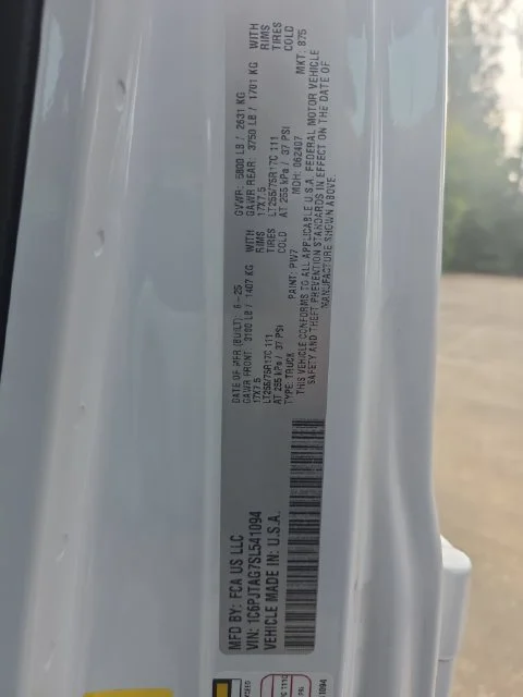 Used 2025 White Jeep High Tide image 33