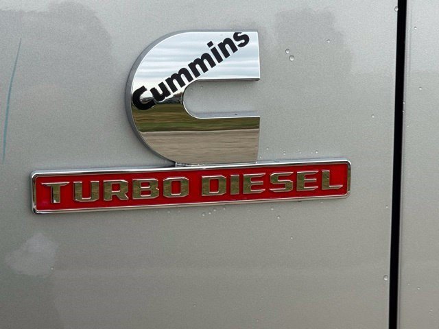 New 2026 Silver-Zynith Exterior Paint RAM Laramie image 42