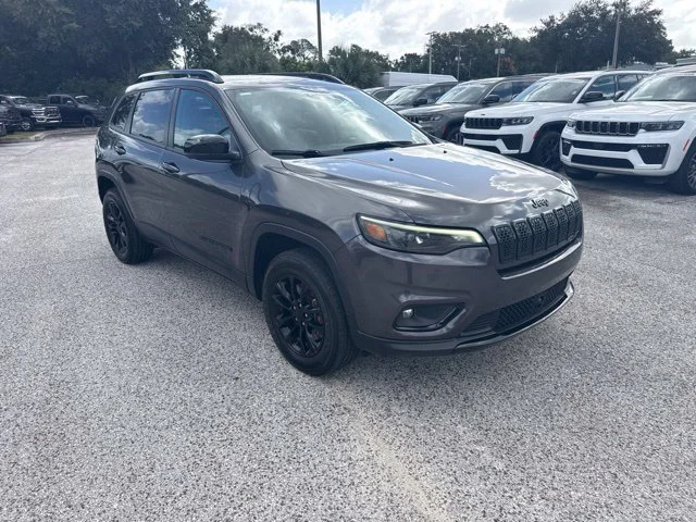 Used 2023 Gray Jeep Altitude image 2
