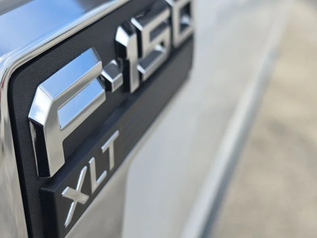 Used 2022 White Ford XLT image 9