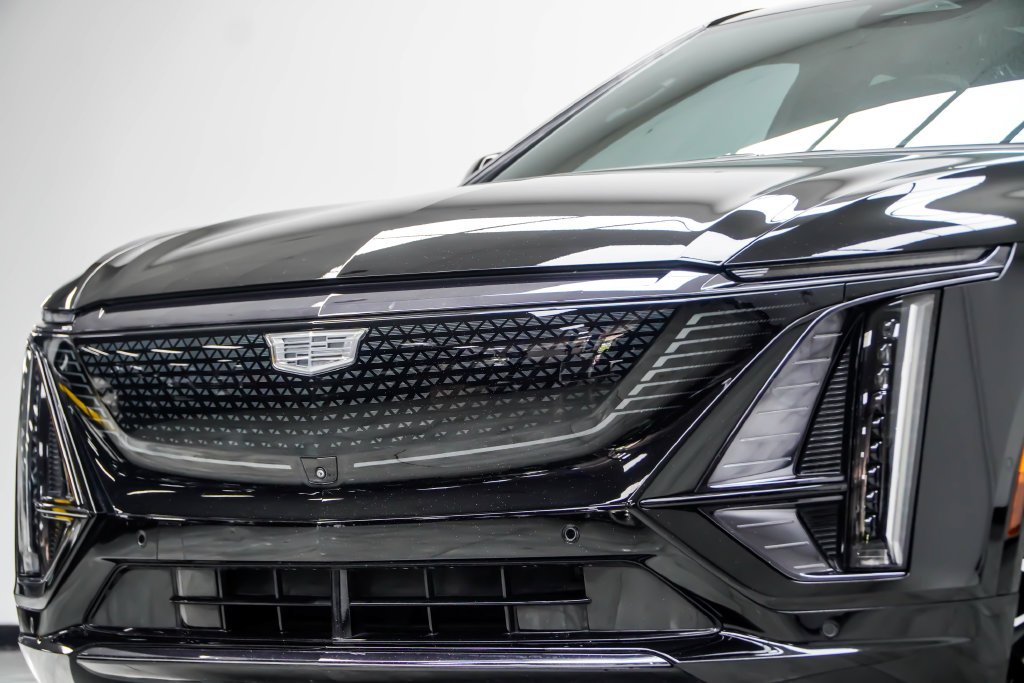 Used 2025 Black Cadillac Sport image 2