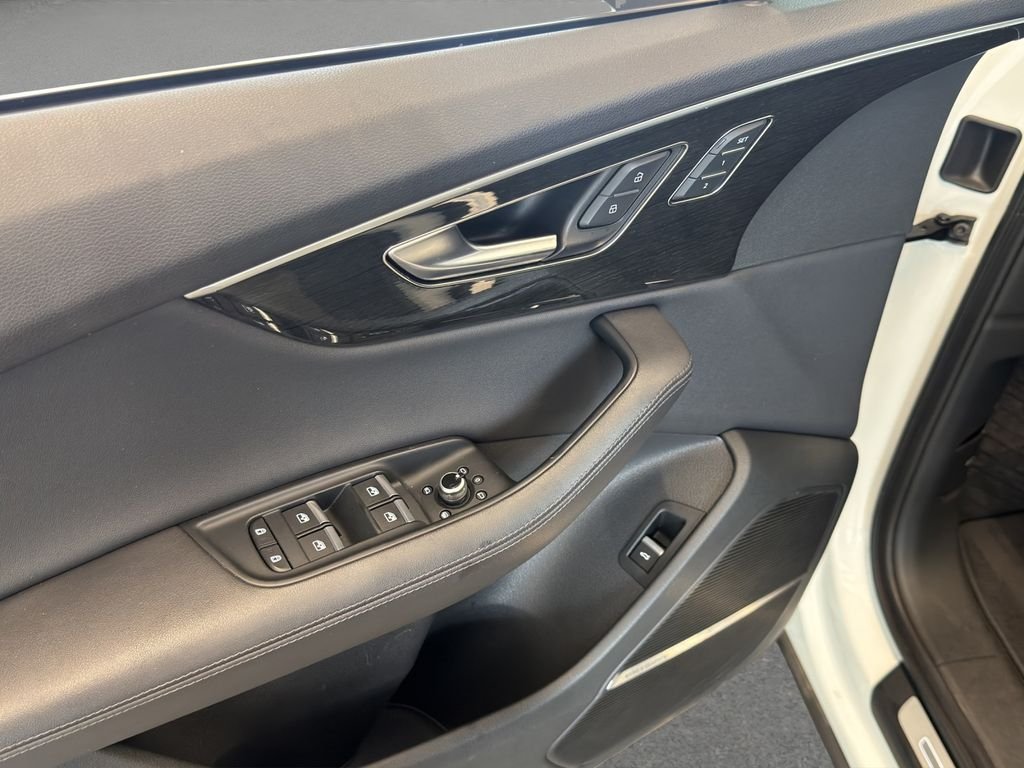 Used 2023  Audi 55 Premium Plus image 14