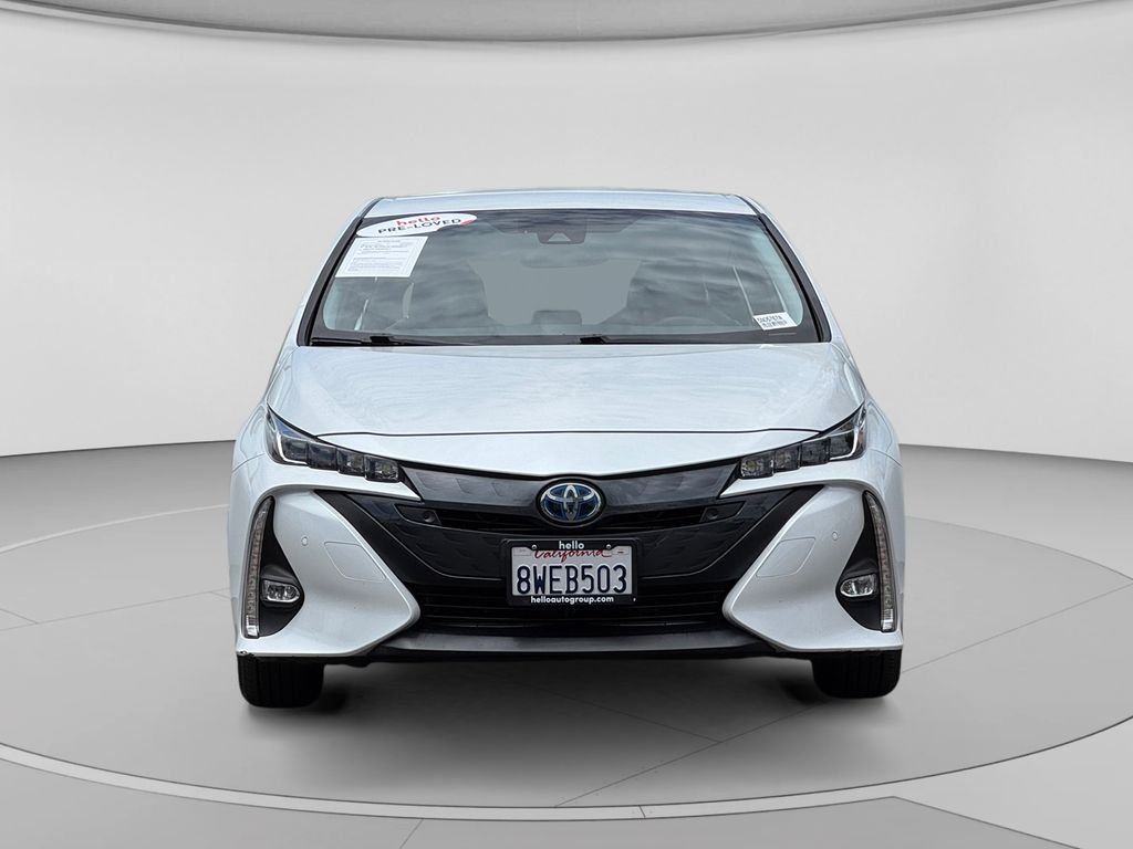 Used 2021 Pearl Toyota Limited image 29