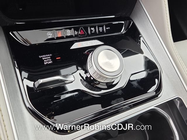New 2026 High Gloss Black Exterior Paint Jeep Limited image 24