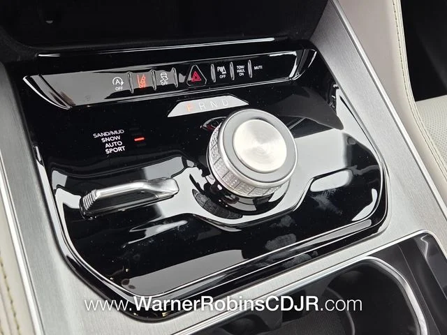 New 2026 High Gloss Black Exterior Paint Jeep Limited image 24
