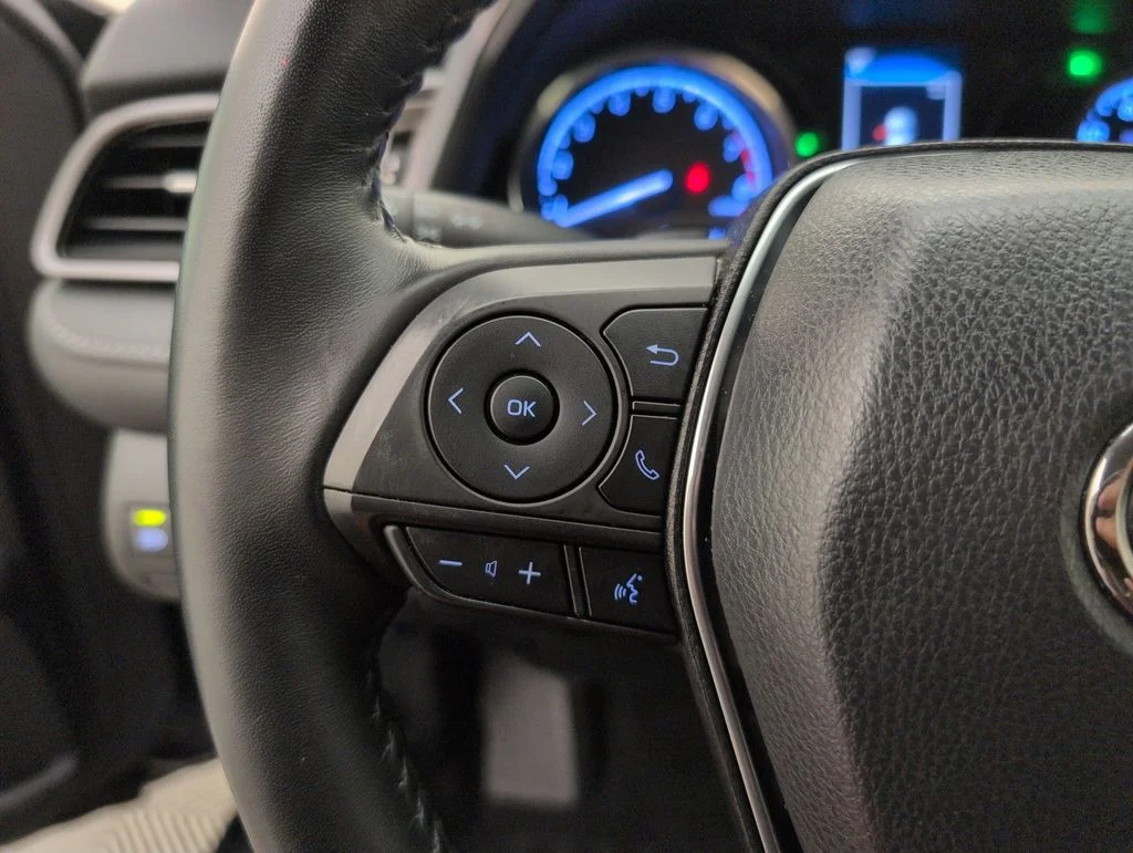 Certified Used 2020 Blue Toyota SE image 34