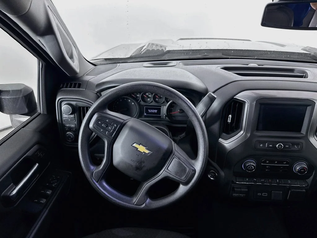 Used 2025 Gray Chevrolet Custom image 24