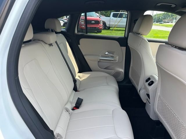 New 2026 Polar White Mercedes-Benz GLA 250 image 21