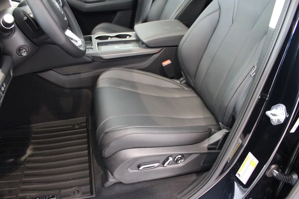 New 2026 Majestic Black Pearl Acura Base image 9