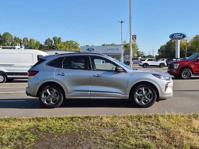 Used 2023 Silver Ford ST-Line image 14