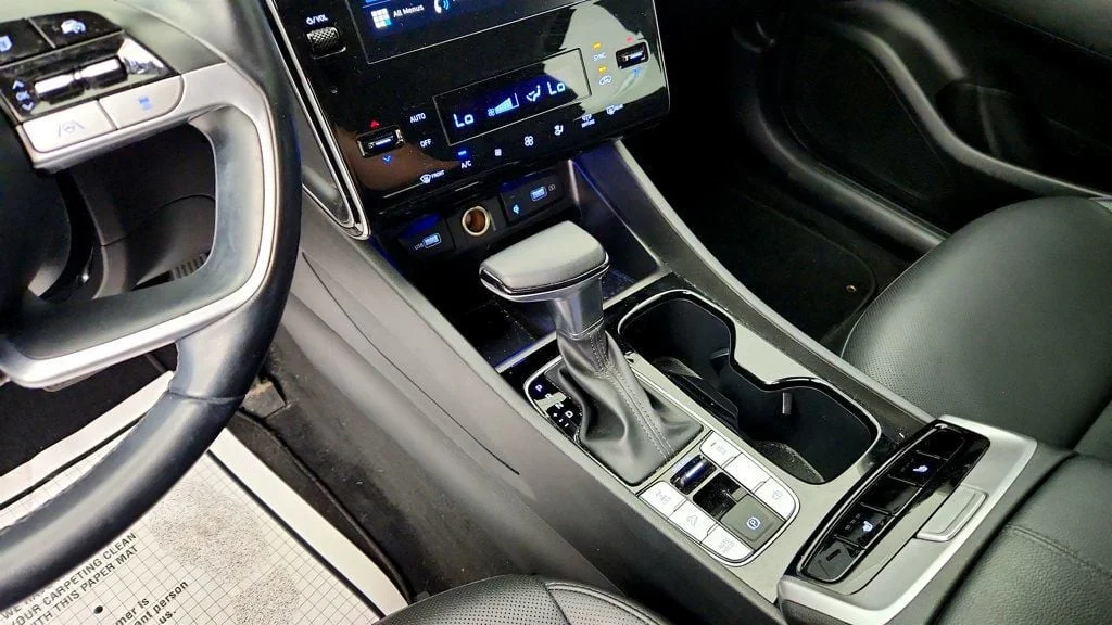 Used 2023 Amazon Gray Hyundai SEL AWD w/ Convenience Package image 16