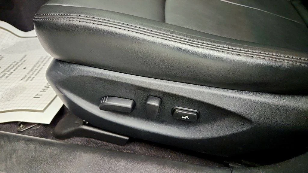 Used 2017 Black Obsidian INFINITI 3.0t Signature Edition AWD w/ Driver Assist & Premium Plus Pkg image 12