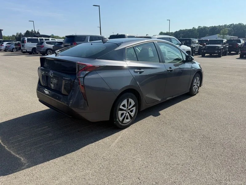 Used 2017 Gray Toyota Two image 7