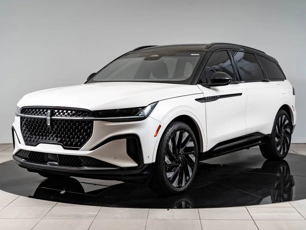 2024 Lincoln Nautilus Reserve AWD's photo