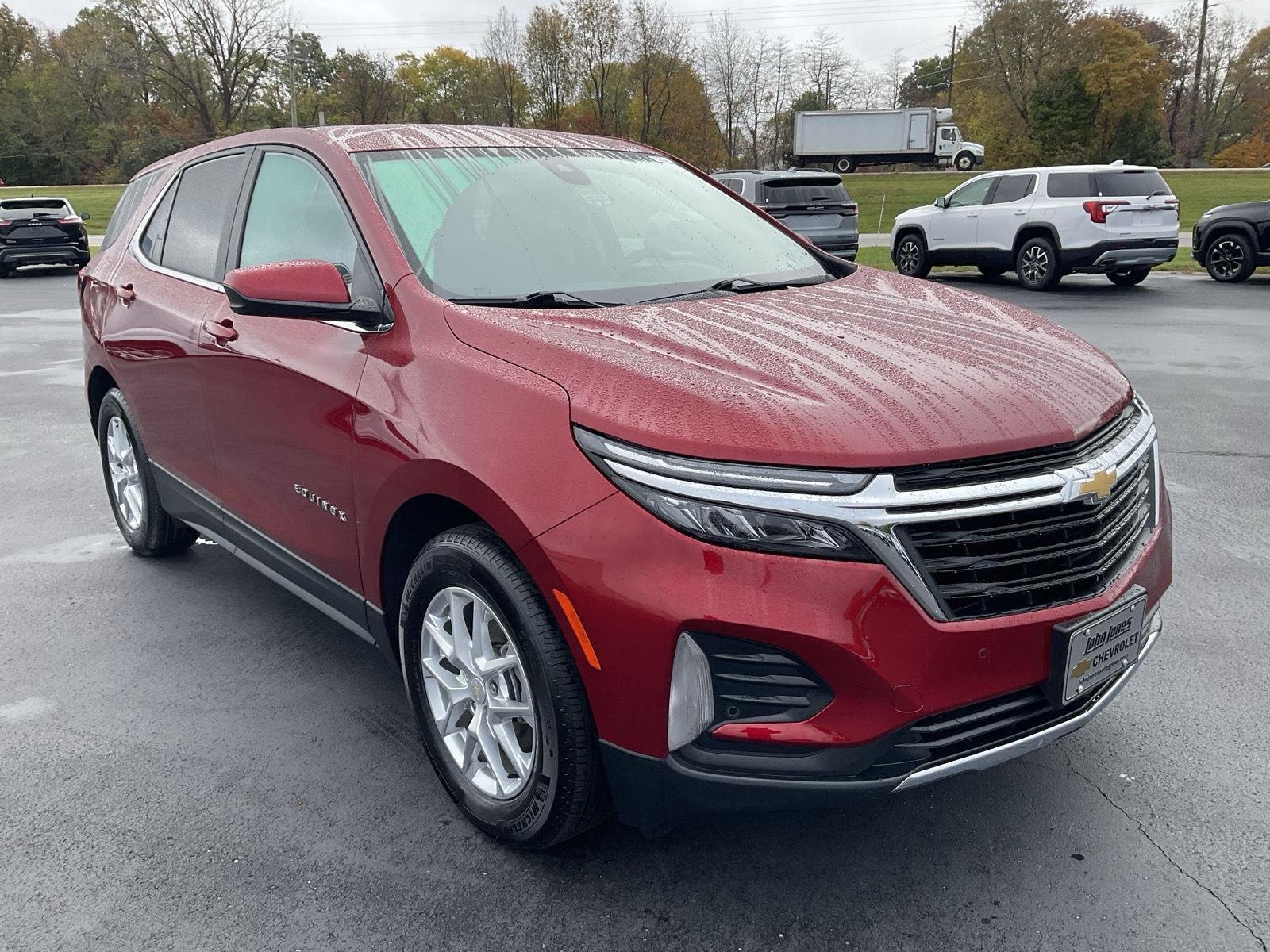 2023 Chevrolet Equinox LT photo 3