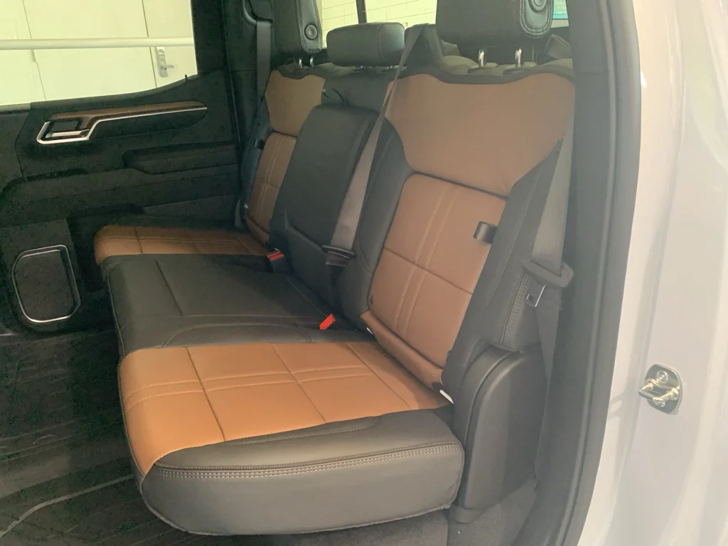 New 2026 Polar White Tricoat Chevrolet High Country image 13