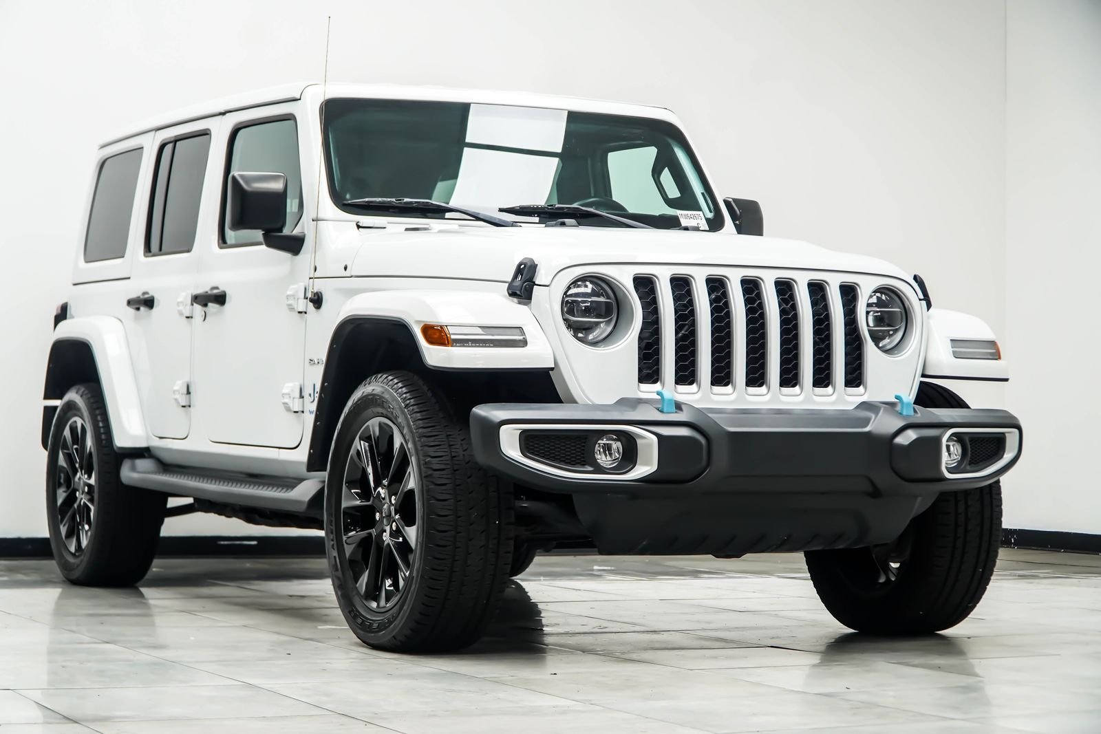 Used 2021 White Jeep Unlimited Sahara 4xe image 4