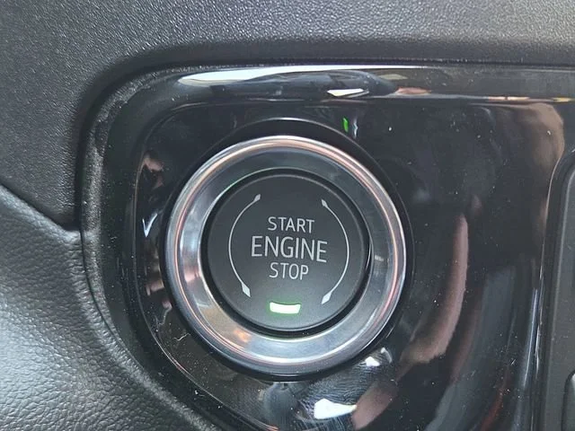 2026 GMC Sierra 1500 SLT - Photo 15