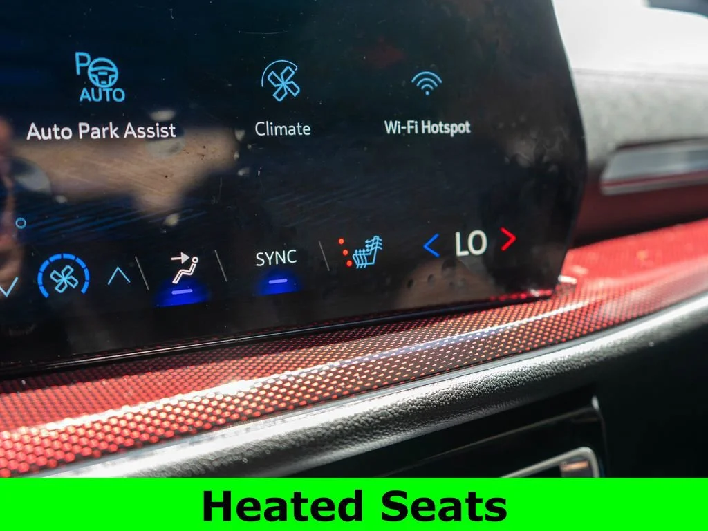 Used 2026 Polar White Tricoat Chevrolet Z71 image 27