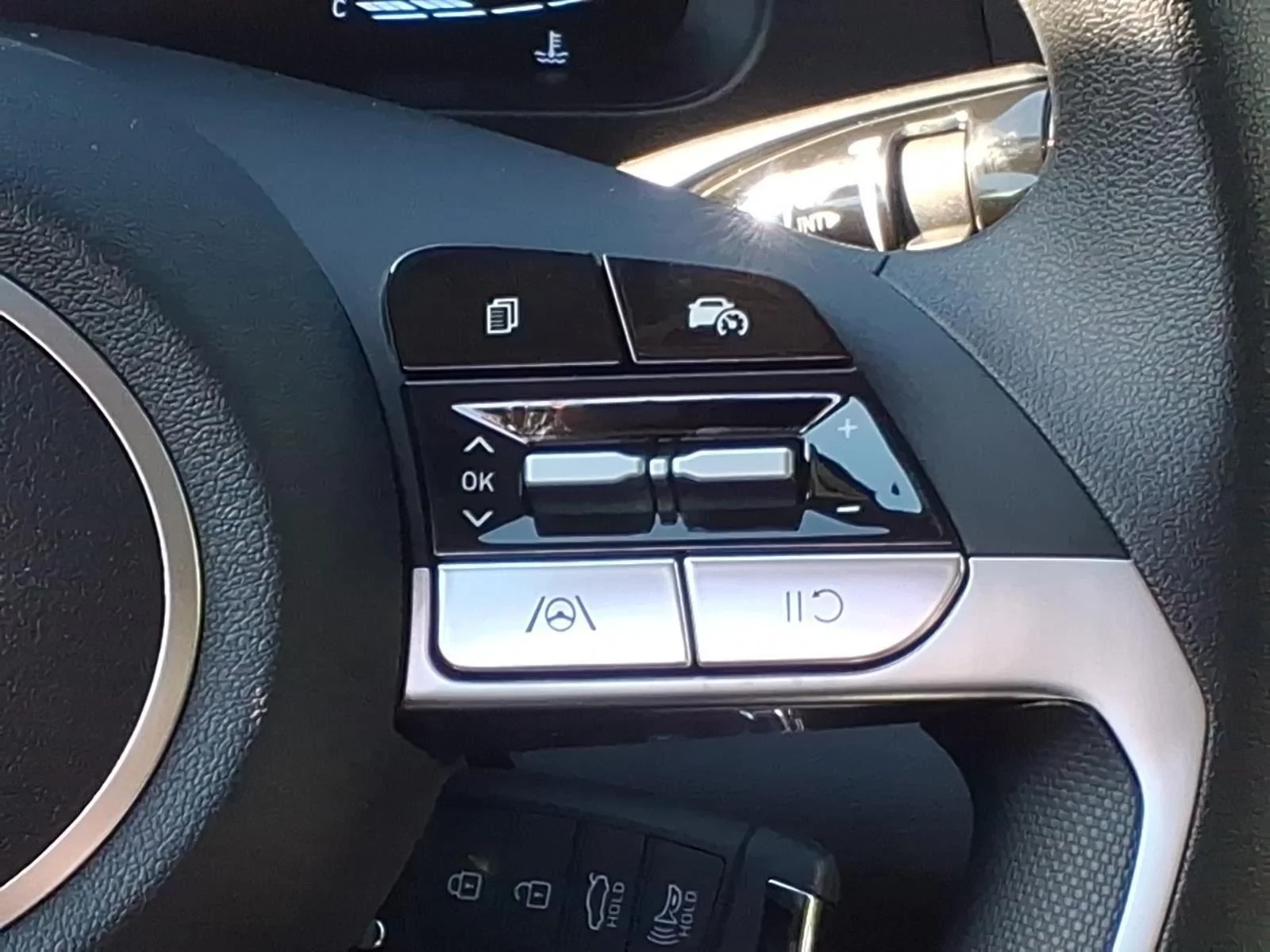 New 2026 Amazon Gray Hyundai SE image 19