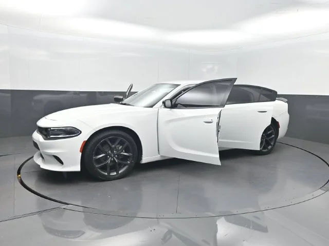 Used 2021 White Dodge SXT image 30