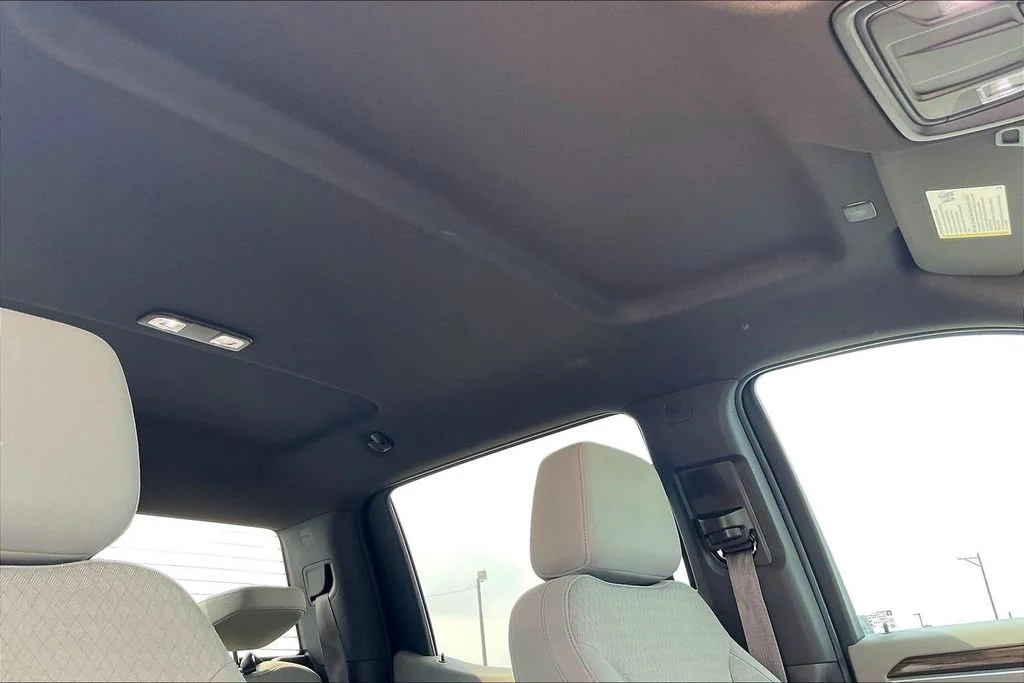 Used 2022 Gray Chevrolet RST image 28