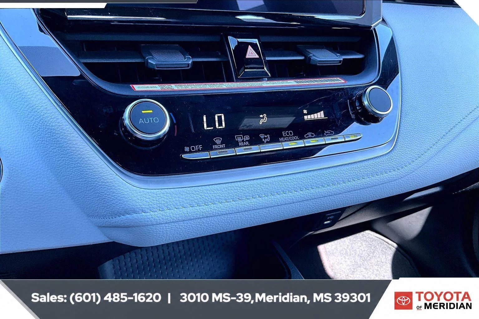 Used 2025 Classic Silver Metallic Toyota SE image 22