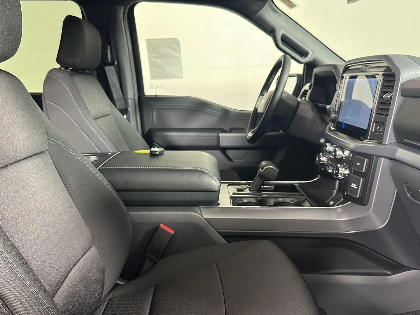 New 2026 Antimatter Blue Metallic Ford XLT image 29