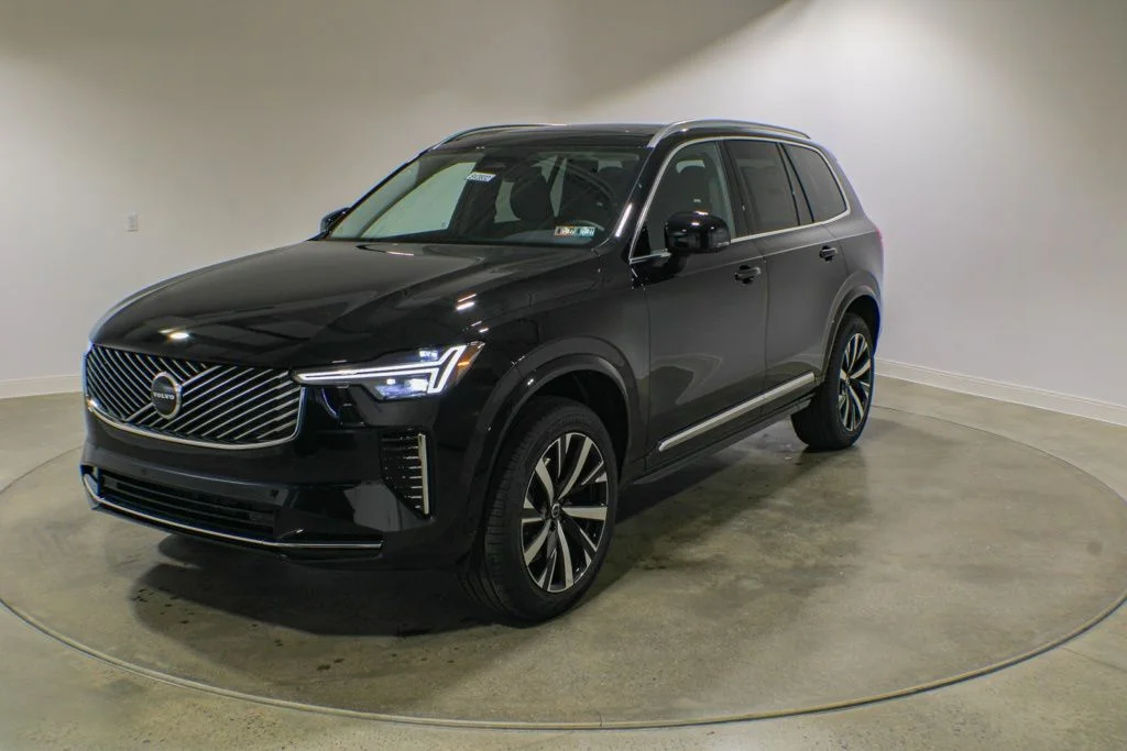 2026 Volvo XC90 B5 Core Bright 4WD's photo