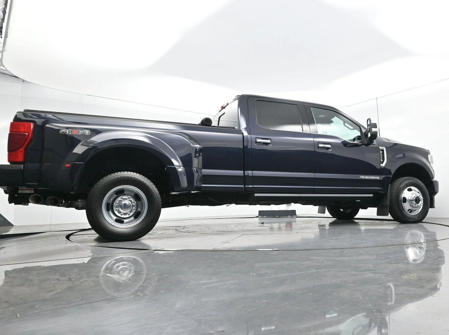 Used 2022 Antimatter Blue Metallic Ford Platinum image 58