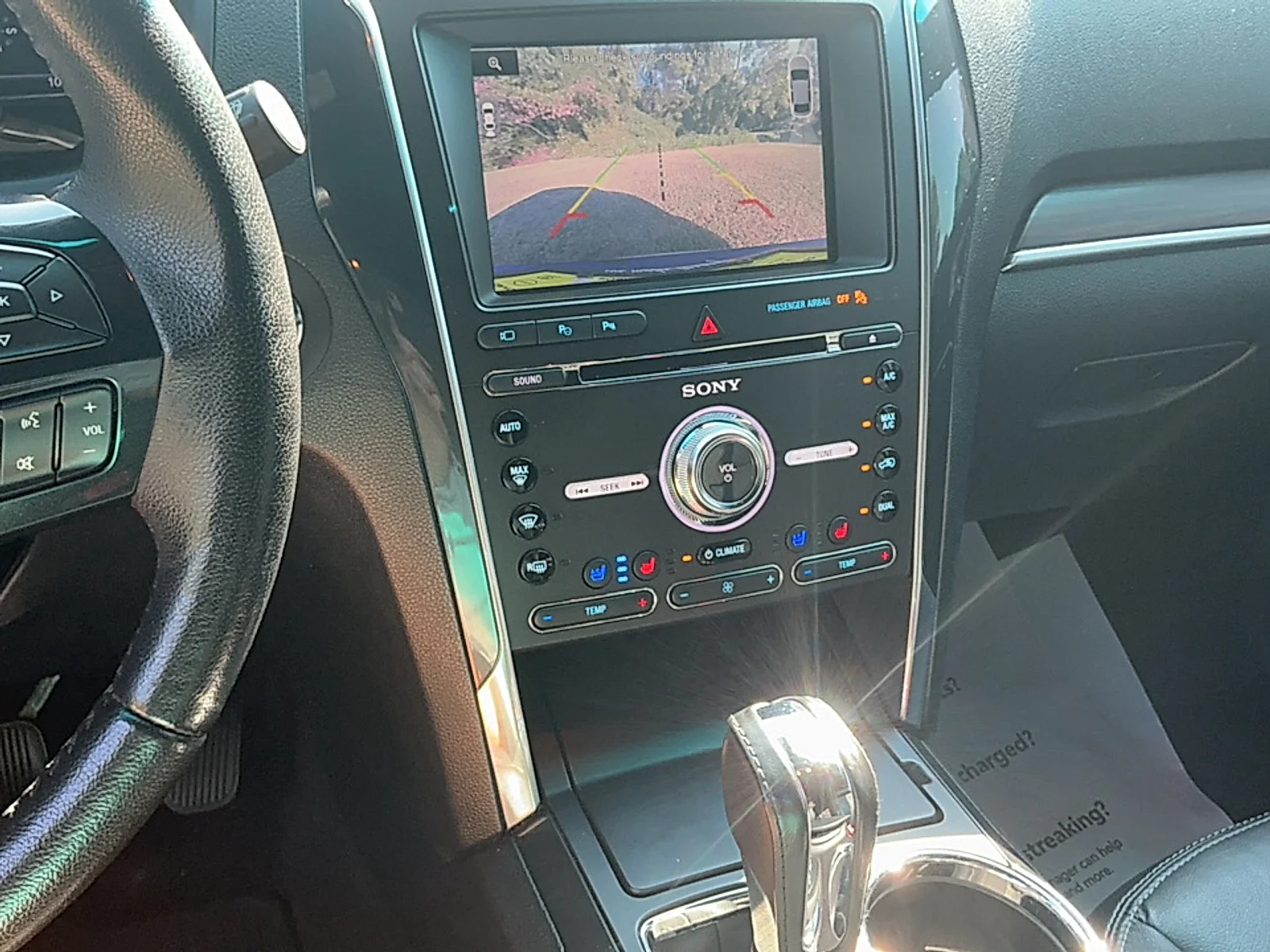 Used 2016  Ford Limited image 12