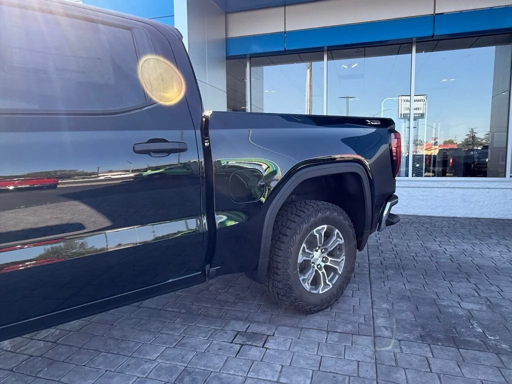 New 2026 Onyx Black GMC Pro image 6