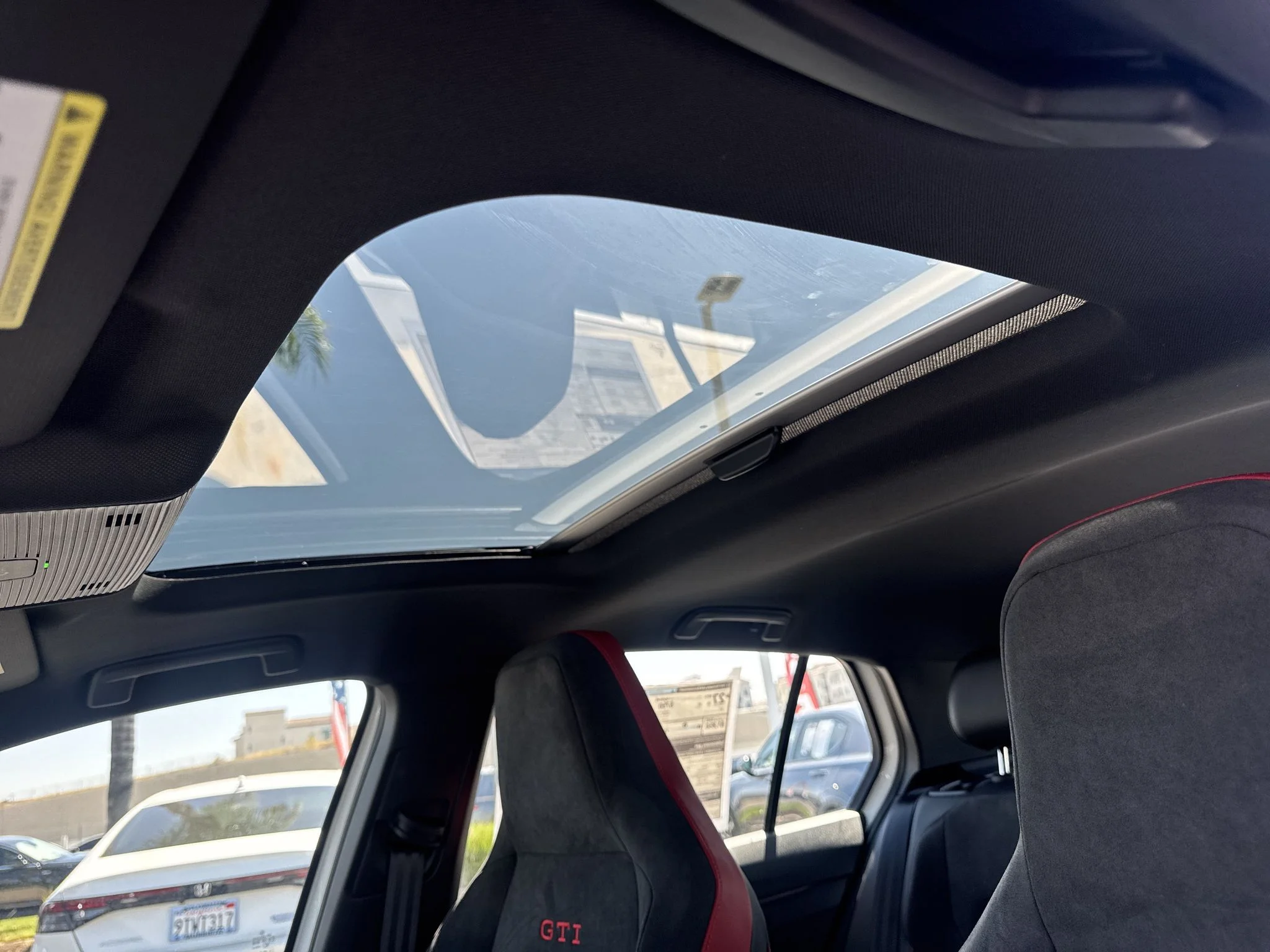 New 2026 Opal White Pearl Volkswagen SE image 29