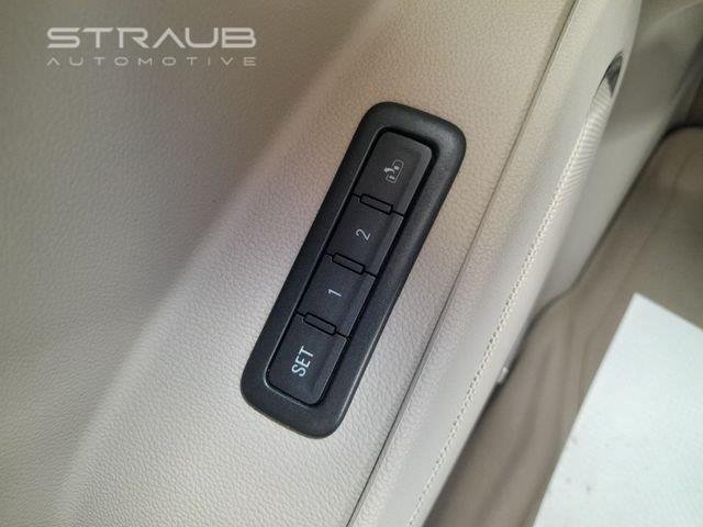 Used 2018  GMC  image 38