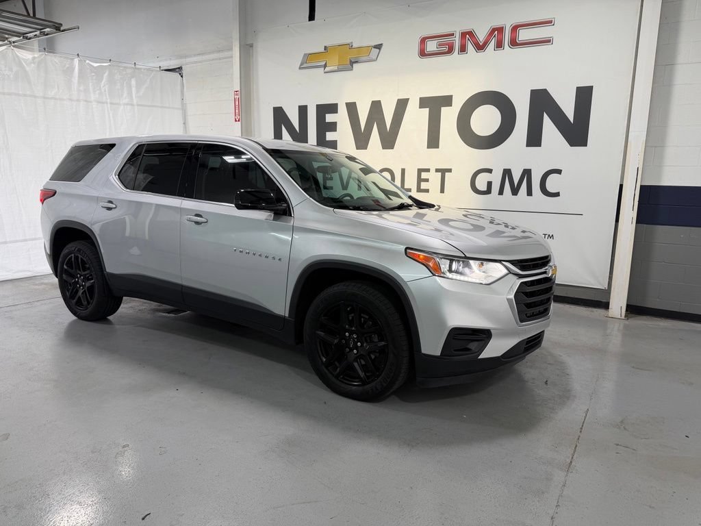 Used 2020 Chevrolet Traverse LS with VIN 1GNERFKW9LJ239598 for sale in Shelbyville, TN