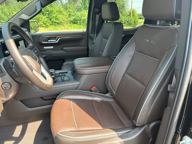 Used 2023 Onyx Black GMC Denali image 17