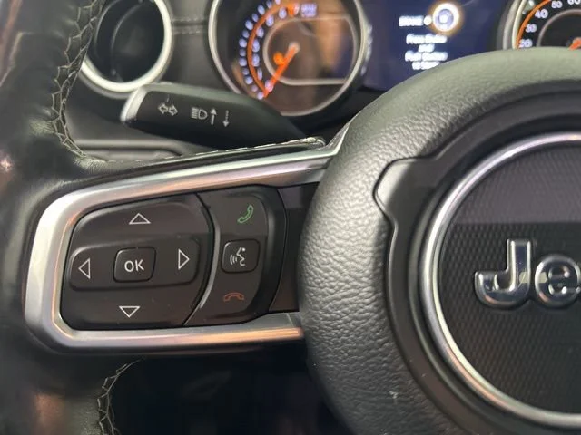 Used 2020 Black Jeep Overland image 12