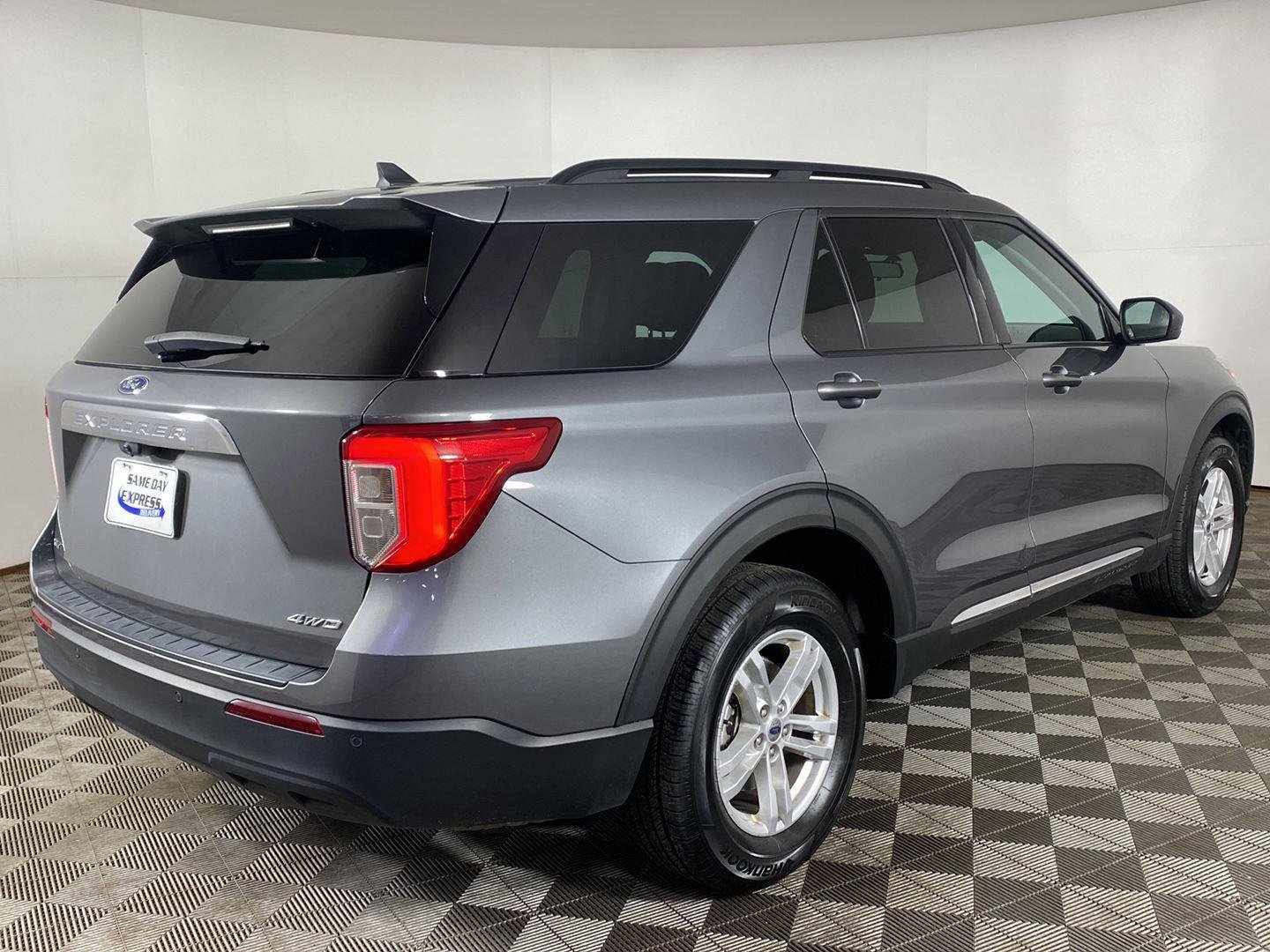 Used 2022 Carbonized Gray Ford XLT image 25