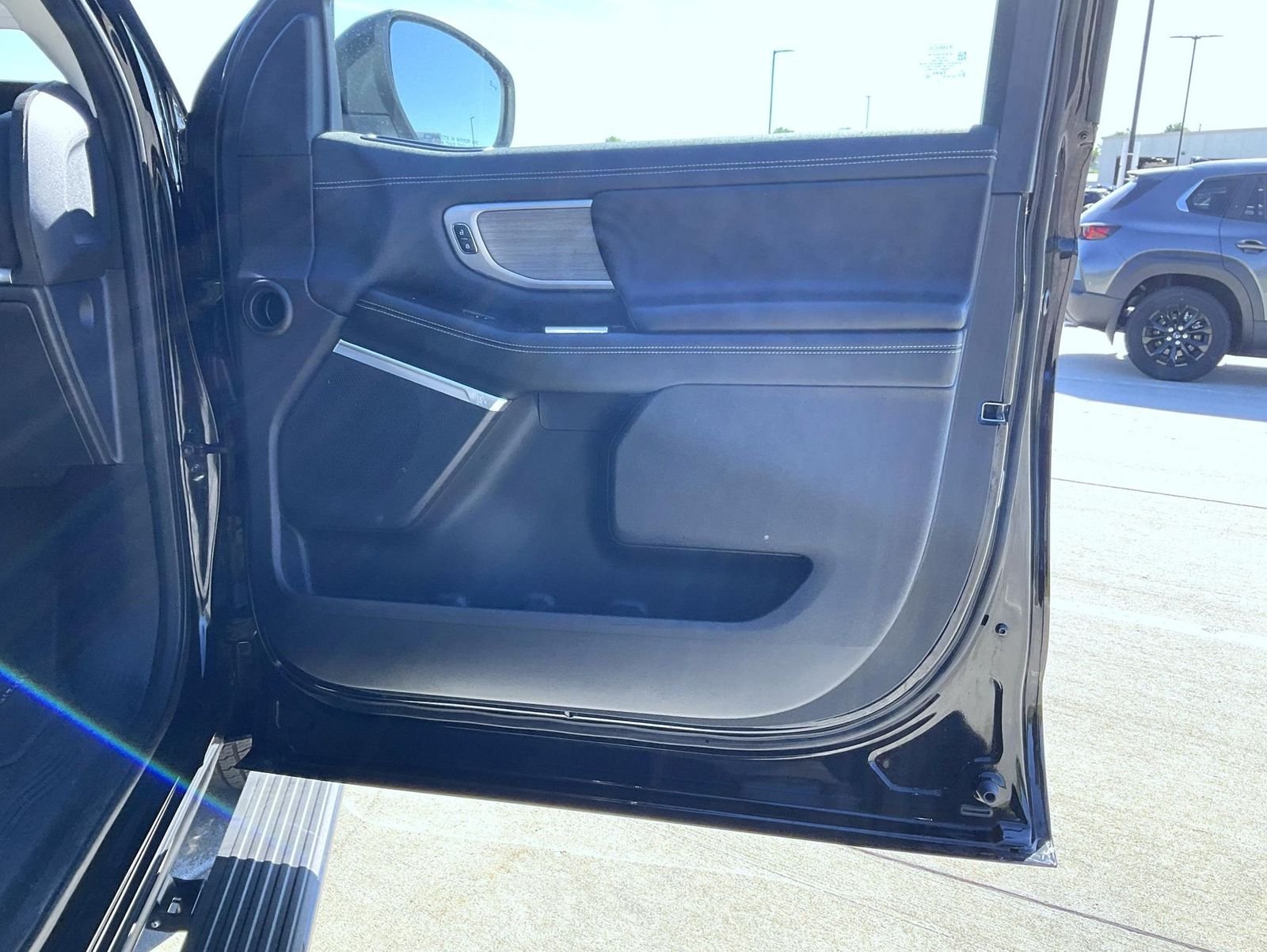 Used 2025 Black Ford Platinum image 17